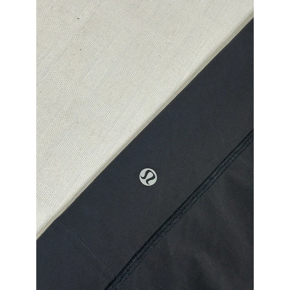 EUC! LULULEMON Sz. XL  Men Linerless 10